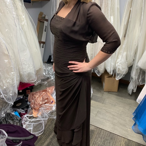 Mother of the Bride Dress - Picture 2 of 5